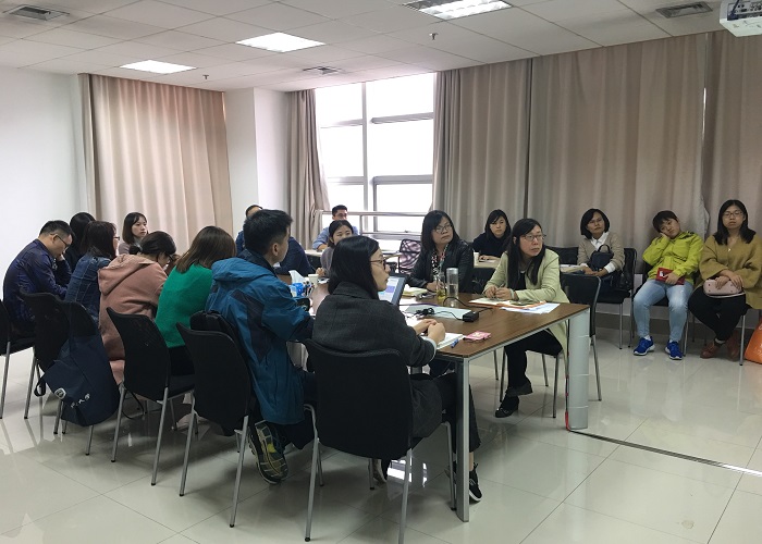 产业+非遗共育轻纺匠才!2026中国—东盟教育交流周轻纺产业技能人才融合培养产学研交流活动在毕节职业技术学院举行(图1)