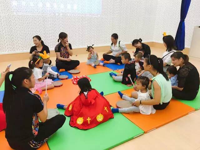 中奕佳腾健康产业西南运营中心首场招商会在新都举行!(图1)